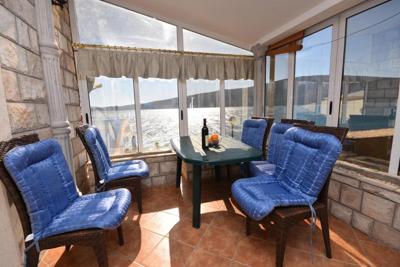 فيلا Seaside House تْشيرسيك نوفي المظهر الخارجي الصورة