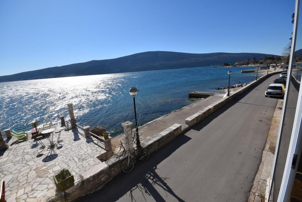 فيلا Seaside House تْشيرسيك نوفي المظهر الخارجي الصورة